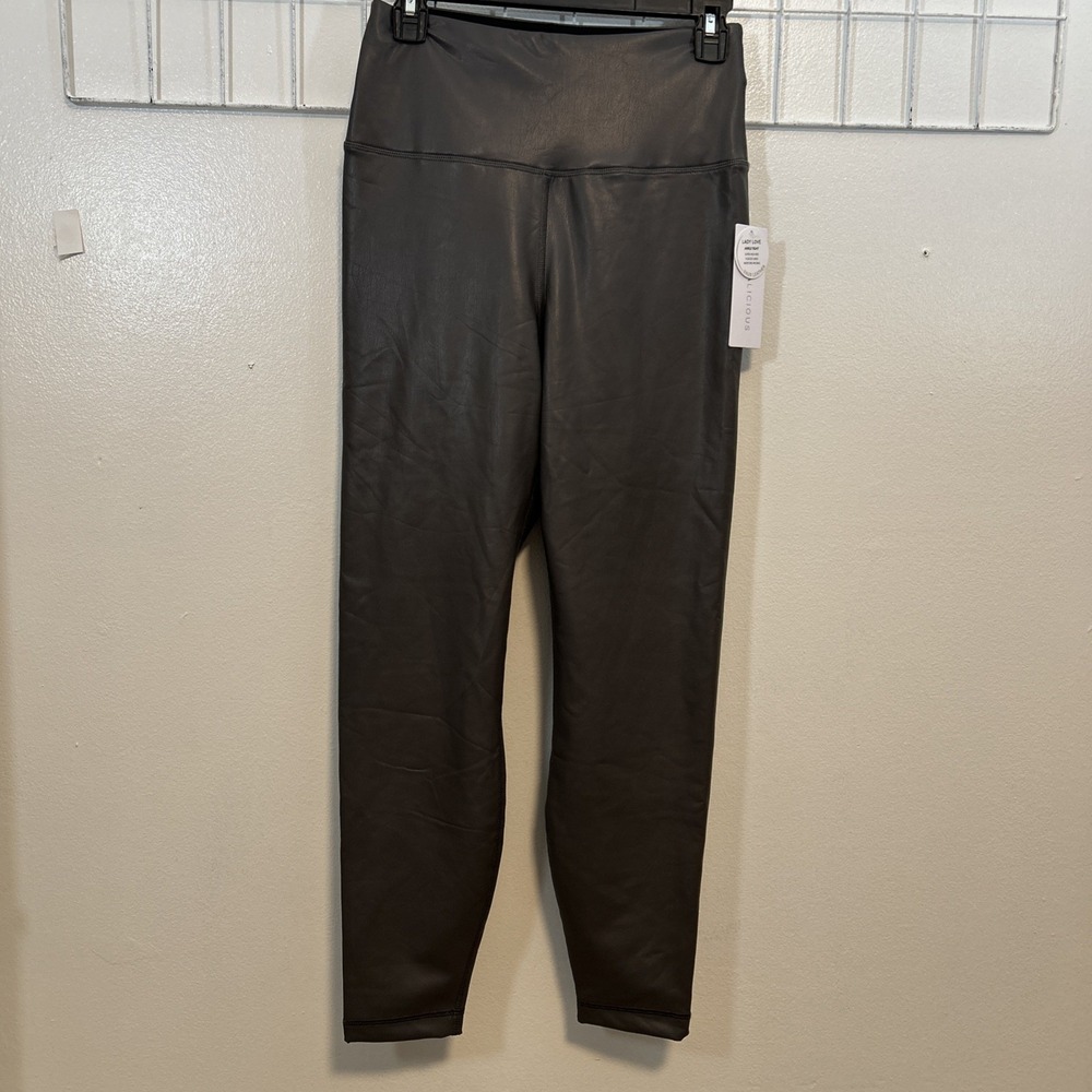 Yogalicious Women M Faux Leather Lady Love Pavement Grey Ankle Tights 6273